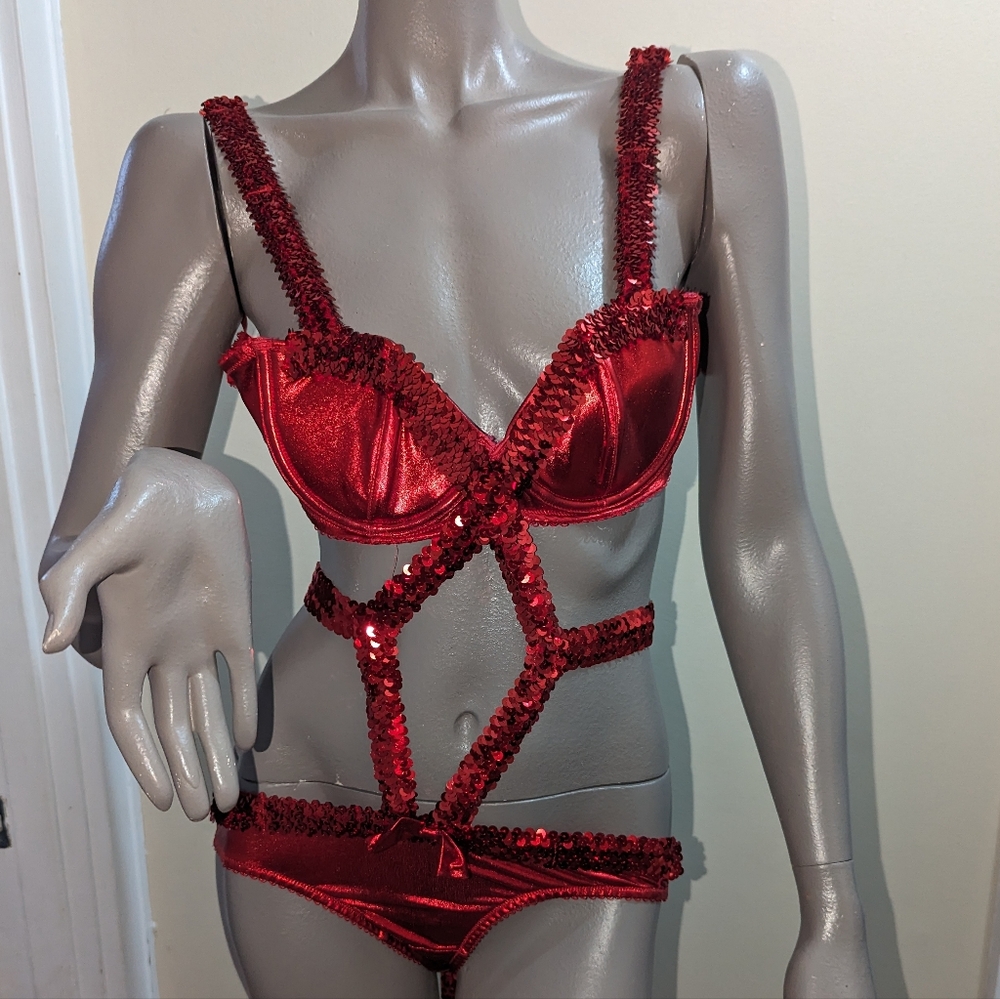 Victoria’s Secret Sexy Little Devil Costume Sz Medium